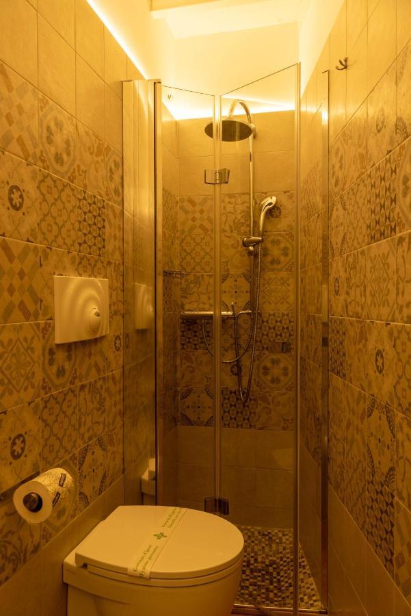 לצ'ה Cadelli Luxury Suite & Apartments מראה חיצוני תמונה