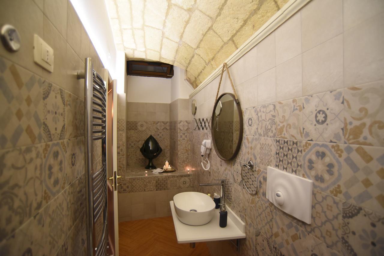 לצ'ה Cadelli Luxury Suite & Apartments מראה חיצוני תמונה